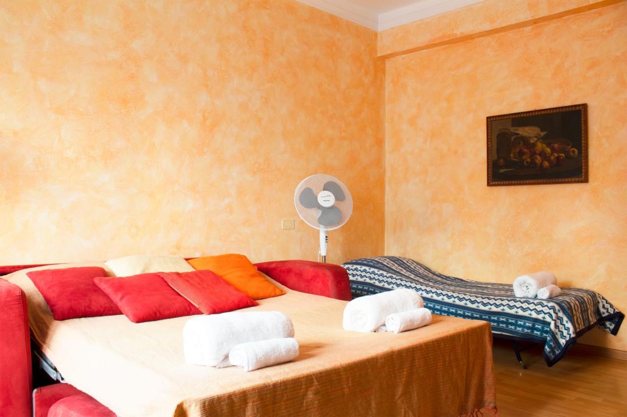 アラッシオ200 Metri Dal Mare Relax Con Ampio Terrazzoアパートメント エクステリア 写真