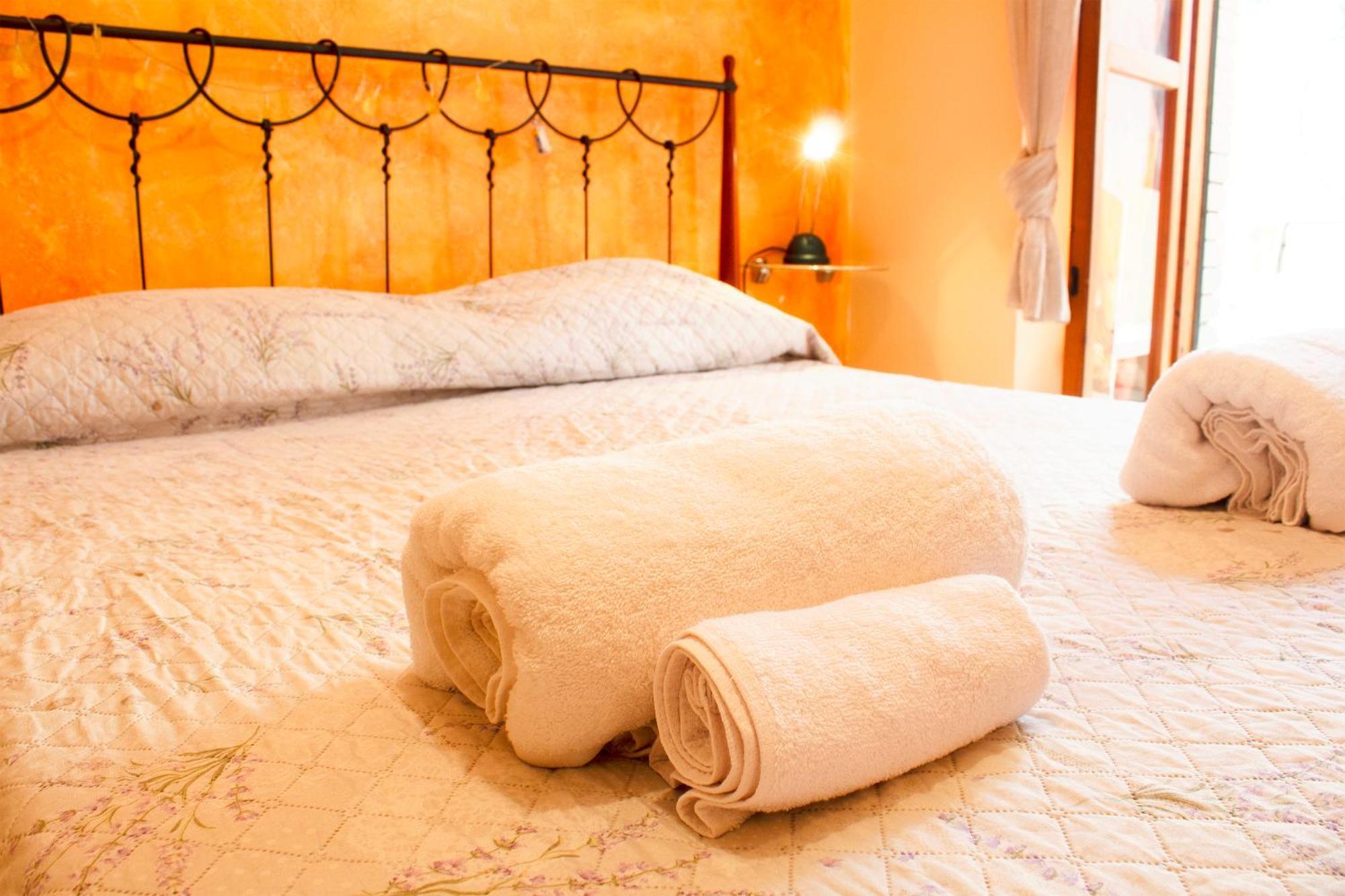 アラッシオ200 Metri Dal Mare Relax Con Ampio Terrazzoアパートメント エクステリア 写真
